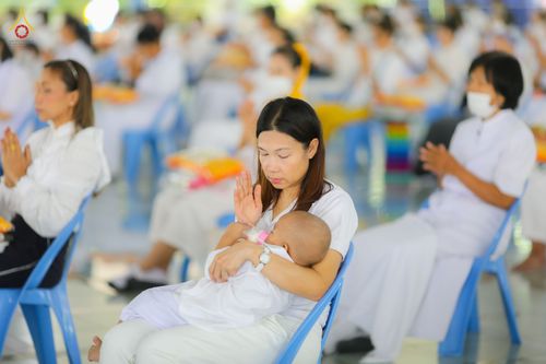 ภาพ No.90561:พิธีบุพเปตพลี  ครั้งที่ 141 ร่วมอุทิศบุญแด่หมู่ญาติที่ล่วงลับไปแล้ว และสืบทอดอายุพระพุทธศาสนา วันพฤหัสบดีที่ 14 ตุลาคม พ.ศ.2566 วันพระแรม 15 ค่ำ เดือน 10 ณ หอฉันคุณยายอาจารย์ฯ วัดพระธรรมกาย