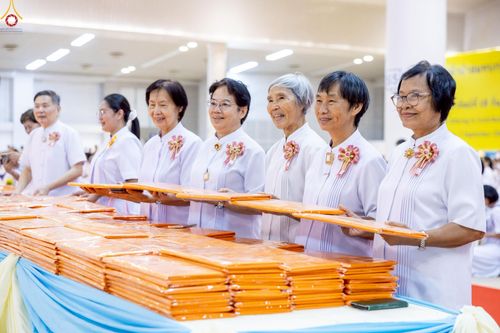 ภาพ No.244079:วันอาทิตย์ที่ 7 กันยายน พ.ศ. 2568 พิธีทอดผ้าป่าสมทบกฐินวัดพระธรรมกาย และสมทบกฐิน 30,000 วัดทั่วไทย ครั้งที่ 2 ณ ห้องแก้วสารพัดนึก 1 วัดพระธรรมกาย