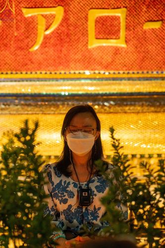 ภาพ No.201722:พิธีจุดประทีปถวายเป็นพุทธบูชา และบูชาธรรมมหาปูชนียาจารย์ ณ อาคารธรรมยาตรา กตัญญูบูชามหาปูชนียาจารย์ ตรงข้ามวัดปากน้ำภาษีเจริญ จ.กรุงเทพมหานคร ในโครงการธรรมยาตรา กตัญญูบูชา มหาปูชนียาจารย์ พระมงคลเทพมุนี(สด จนฺทสโร) พระผู้ปราบมาร อนุสรณ์สถาน 7 แห่ง