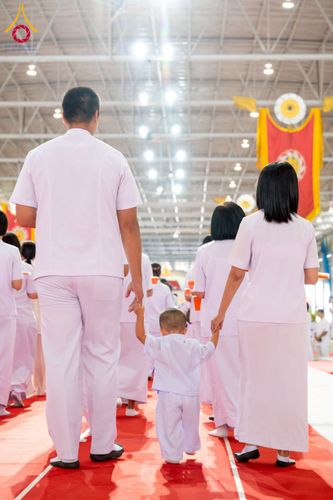 ภาพ No.215541:วันอาทิตย์ต้นเดือนที่ 6 เมษายน พ.ศ. 2568 ขบวนอัญเชิญผ้าป่าสมทบ มหาสังฆทาน 40,000 กว่าวัดทั่วประเทศ ณ สภาธรรมกายสากล วัดพระธรรมกาย