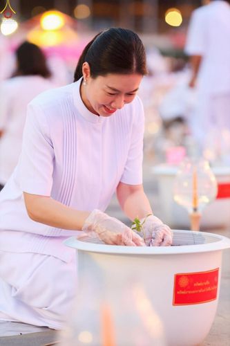 ภาพ No.253045:วันที่ 10 ตุลาคม พ.ศ. 2568 พิธีปลูกต้นทรัพย์บานชื่น ณ ลานธรรม วัดพระธรรมกาย