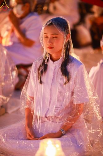 ภาพ No.118336:พิธีจุดประทีปถวายเป็นพุทธบูชา และบูชาธรรมมหาปูชนียาจารย์ พระมงคลเทพมุนี(สด จนฺทสโร) วันที่ 24 มกราคม พ.ศ. 2567 ณ อนุสรณ์สถานบางปลา อ.บางเลน จ.นครปฐม