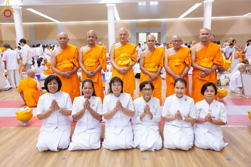 ภาพ No.217344:วันเสาร์ที่ 12 เมษายน พ.ศ. 2568 พิธีบรรพชา พิธีขอศีลและขอนิสสัย พิธีมอบบาตร ในโครงการอุปสมบทหมู่ บูชาธรรมหลวงพ่อธัมมชโย, โครงการธรรมทายาท ระดับอุดมศึกษา รุ่นที่ 52 ,  โครงการบวชพระนานาชาติ AEC & WAB CEO รุ่นที่ 4 ณ วัดพระธรรมกาย