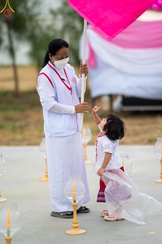 ภาพ No.119829:V.19 แกล้วกล้า การเตรียมงาน เก็บงาน การรับบุญของเจ้าหน้าที่หน่วยงานต่างๆ เพื่อโครงการธรรมยาตรา กตัญญูบูชามหาปูชนียาจารย์ พระมงคลเทพมุนี (สด จนฺทสโร) พระผู้ปราบมาร อนุสรณ์สถาน 7 แห่ง ปีที่ 12 ระหว่างวันที่ 2 - 31 มกราคม พ.ศ.2567