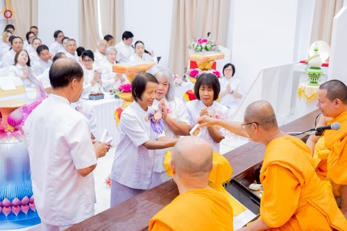 ภาพ No.234752:วันอาทิตย์ที่ 20 กรกฎาคม  พ.ศ.2568 พิธีทอดผ้าป่าภาคพื้นอเมริกา พิธีเจริญพระพุทธมนต์ ฉลองอาคารแก้วธรรมชัยรัตนอนันต์ วัดพระธรรมกายเทนเนสซี ประเทศสหรัฐอเมริกา