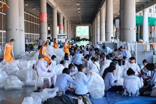 ภาพ No.124209:V.26 มาฆะ มากันนะ การรับบุญเตรียมงาน ของเจ้าหน้าที่หน่วยงานต่างๆ เพื่อวันมาฆบูชา วันเสาร์ที่ 24 กุมภาพันธ์  พ.ศ. 2567 ณ วัดพระธรรมกาย จ.ปทุมธานี