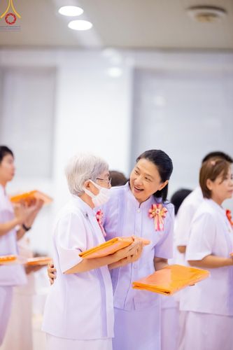 ภาพ No.178069:พิธีทอดผ้าป่าต้นสมบัติจักรพรรดิ ในวันอาทิตย์ที่ 1 ธันวาคม พ.ศ. 2567 ณ สภาธรรมกายสากล วัดพระธรรมกาย