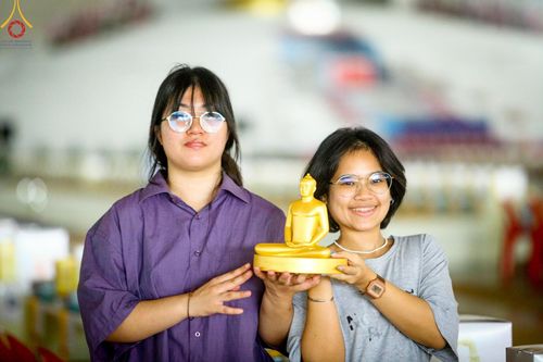 ภาพ No.59740:V.39 ทุ่มสุดใจ ธรรมชัย 80 ปี การเตรียมงาน การปฏิบัติงาน ของเจ้าหน้าที่หน่วยงานต่างๆ เพื่อพิธีฉลองอายุวัฒนมงคล 80 ปี หลวงพ่อธัมมชโย และรับถวายมหาสังฆทาน 10,000 กว่าวัดทั่วประเทศ ในวันคุ้มครองโลก จันทร์ที่ 22 เมษายน พ.ศ. 2567