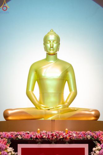 ภาพ No.159801:พิธีตัดปอยผมปลงผมนาคธรรมทายาท, พิธีบรรพชาอุปสมบทหมู่ โครงการอุปสมบทหมู่บูชาธรรม 140 ปี พระมงคลเทพมุนี (สด จนฺทสโร) ณ โบสถ์พระไตรปิฏก วัดพระธรรมกาย วันเสาร์ที่ 5 ตุลาคม พ.ศ. 2567