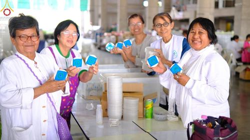 ภาพ No.208182:V.55 สารพัดV สารพัดดี ที่วัดพระธรรมกาย ในโครงการธรรมยาตรา กตัญญูบูชา มหาปูชนียาจารย์ พระมงคลเทพมุนี (สด จนฺทสโร) พระผู้ปราบมาร อนุสรณ์สถาน 7 แห่ง ปีที่ 13 ระหว่างวันที่ 2-31 มกราคม พ.ศ. 2568