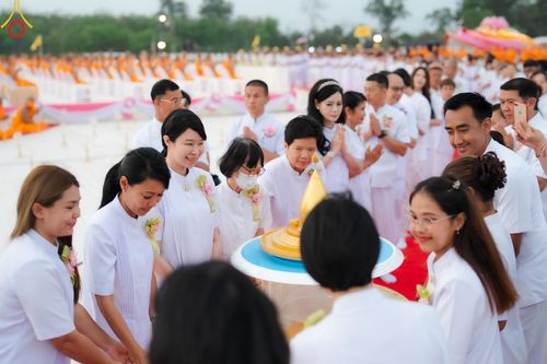 ภาพ No.129445:พิธีประดิษฐานพระบรมสารีริกธาตุ ณ มหารัตนะเจดีย์สิริปทุมสวรรค์ ศูนย์ปฏิบัติธรรมภาคใต้ อ.บางกล่ำ จ.สงขลา วันที่ 10 มีนาคม พ.ศ.2567