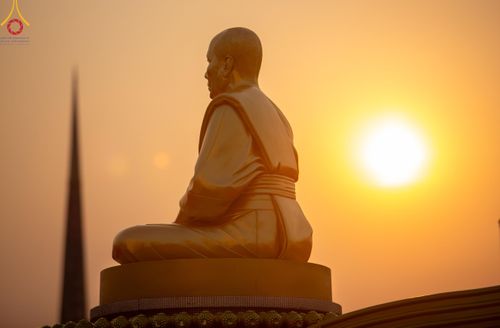 ภาพ No.122074:พิธีจุดประทีปถวายเป็นพุทธบูชา และบูชาธรรมมหาปูชนียาจารย์ พระมงคลเทพมุนี(สด จนฺทสโร) ในโครงการธรรมยาตรา กตัญญูบูชา มหาปูชนียาจารย์ พระมงคลเทพมุนี(สด จนฺทสโร) พระผู้ปราบมาร อนุสรณ์สถาน 7 แห่ง ปีที่ 12 วันที่ 31 มกราคม พ.ศ. 2567 ณ วัดพระธรรมกาย จ.ปทุมธานี
