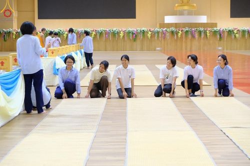 ภาพ No.61443:V.36 ทุ่มเทเพื่อพ่อ 80 ปี ภาพการเตรียมงานของหน่วยงานต่างๆ เพื่อพิธีฉลองอายุวัฒนมงคล 80 ปี หลวงพ่อธัมมชโย และรับถวายมหาสังฆทาน 10,000 กว่าวัดทั่วประเทศ ในวันคุ้มครองโลก จันทร์ที่ 22 เมษายน พ.ศ.2567