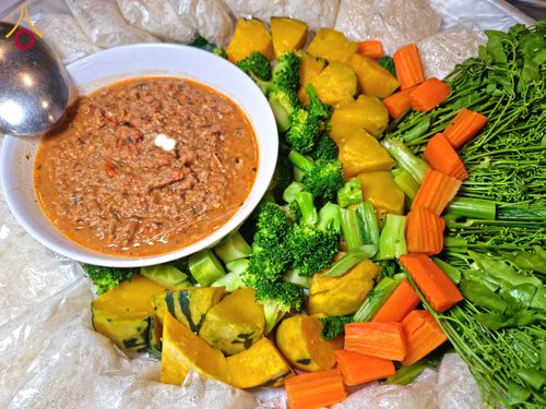 ภาพ No.203773:พิธีถวายภัตตาหารเป็นสังฆทาน แด่พระธรรมยาตรา ณ วัดพระธรรมกาย ตำบลคลองสาม อำเภอคลองหลวง จังหวัดปทุมธานี ในโครงการธรรมยาตรา กตัญญูบูชา มหาปูชนียาจารย์ พระมงคลเทพมุนี(สด จนฺทสโร) พระผู้ปราบมาร อนุสรณ์สถาน 7 แห่ง ปีที่ 13 วันที่ 30 มกราคม พ.ศ. 2568