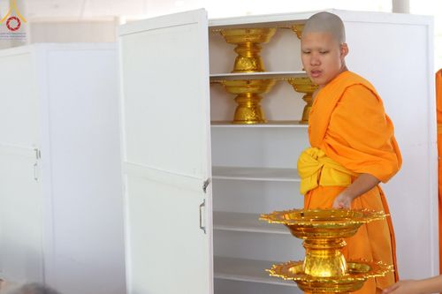 ภาพ No.177472:พิธีถวายภัตตาหารเมนูสวรรค์ และพิธีบุพเปตพลี ครั้งที่ 158 ร่วมอุทิศบุญแด่หมู่ญาติที่ล่วงลับไปแล้ว และสืบทอดอายุพระพุทธศาสนา ณ วัดพระธรรมกาย วันที่ 30 พฤศจิกายน พ.ศ.2567 (วันพระ แรม 15 ค่ำ เดือน 12)