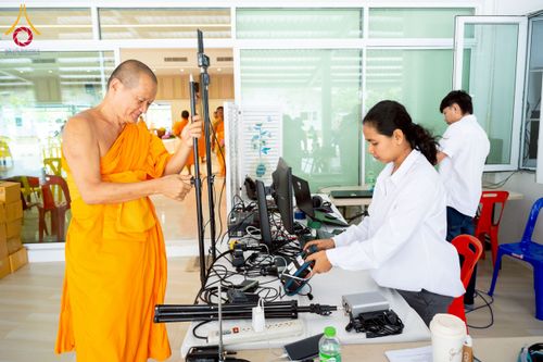 ภาพ No.226022:วันเสาร์ที่ 24 พฤษภาคม พ.ศ. 2568 พิธีถวายสังฆทาน 323 วัด ปีที่ 21 ครั้งที่ 177 พิธีมอบกองทุนหนุนแรงใจช่วยครูใต้ ปีที่ 18 ครั้งที่ 141 และพิธีทำบุญอุทิศส่วนกุศลให้ผู้วายชนม์ ณ ศูนย์ปฏิบัติธรรมภาคใต้ จ.สงขลา