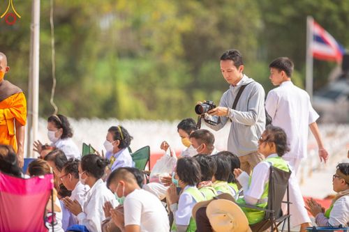 ภาพ No.130104:V.34 เพื่อธรรมเพื่อบางกล่ำ การรับบุญของเจ้าหน้าที่หน่วยงานต่างๆ  เพื่องานธรรมยาตราอัญเชิญพระบรมสารีริกธาตุ ประดิษฐาน ณ มหารัตนเจดีย์สิริปทุมสวรรค์ (เจดีย์อริยพุทธะ 5 พระองค์) ณ ศูนย์ปฏิบัติธรรมภาคใต้ อ.บางกล่ำ จ.สงขลา ระหว่างวันที่ 9-10 มีนาคม พ.ศ. 2567