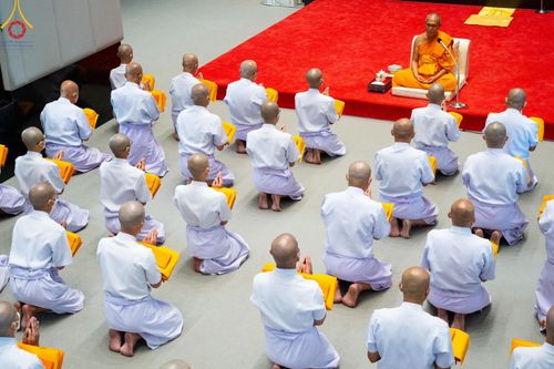 ภาพ No.141433:พิธีบรรพชาอุปสมบท โครงการอุปสมบทหมู่รุ่นผู้บริหาร รุ่นที่ 14 โครงการอุปสมบทหมู่ธรรมทายาท ระดับอุดมศึกษา รุ่นที่ 51 ภาคฤดูฝน ณ โบสถ์พระไตรปิฎก วัดพระธรรมกาย ในวันเสาร์ที่ 15 มิถุนายน พ.ศ. 2567