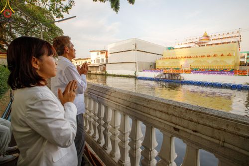 ภาพ No.119263:พิธีจุดประทีปถวายเป็นพุทธบูชา และบูชาธรรมมหาปูชนียาจารย์ พระมงคลเทพมุนี(สด จนฺทสโร) ในโครงการธรรมยาตราฯ วันที่ 26 มกราคม พ.ศ. 2567 ณ อาคารธรรมยาตรา กตัญญูบูชามหาปูชนียาจารย์ ตรงข้ามวัดปากน้ำภาษีเจริญ จ.กรุงเทพมหานคร