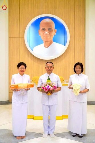 ภาพ No.223249:วันที่ 2 -10 พฤษภาคม พ.ศ. 2568 พิธีตัดปอยผม ปลงผม พิธีขอขมาลาอุปสมบทอุทิศชีวิต ของอุบาสก พิสิทธิ์ หมื่นแกล้ว  ณ วัดพระธรรมกาย