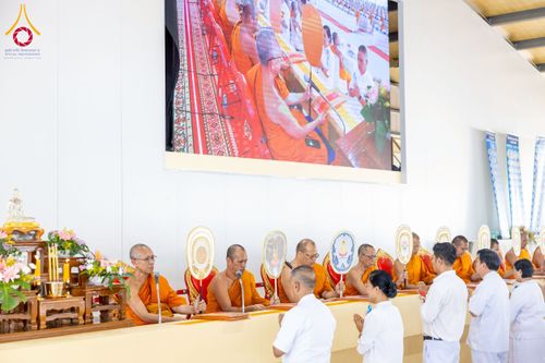 ภาพ No.230255:วันเสาร์ที่ 28 มิถุนายน พ.ศ. 2568 พิธีถวายสังฆทาน 323 วัด 4 จังหวัดชายแดนใต้ ปีที่ 21 ครั้งที่ 178 พิธีมอบกองทุนหนุนแรงใจช่วยครูใต้ ปีที่ 18 ครั้งที่ 142 ณ ศูนย์อบรมเยาวชนจังหวัดปัตตานี