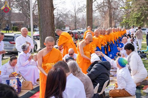 ภาพ No.319039:วันที่ 29 มีนาคม พ.ศ.2569 พิธีทอดผ้าป่าวัดพระธรรมกาย 20 ศูนย์สาขา และการประชุมภาคพื้นอเมริกา ไตรมาสที่ 1/2569 วัดพระธรรมกายชิคาโก ประเทศสหรัฐอเมริกา