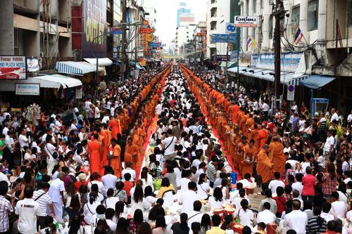 ภาพ No.2923:ตักบาตรหาดใหญ่พระ 10,000 รูป 