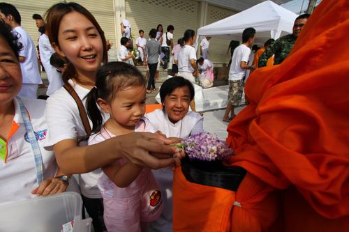 ภาพ No.2429:ตักบาตรหัวหิน