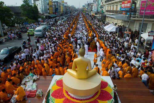 ภาพ No.2436:ตักบาตรหัวหิน