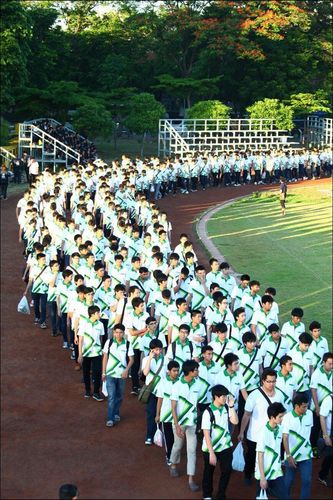 ภาพ No.8838:ประมวลภาพตักบาตรพระมหาวิทยาลัยเกษตรศาสตร์ พระ 1,173 รูป