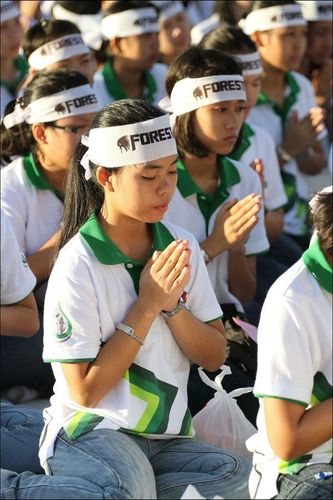 ภาพ No.8845:ประมวลภาพตักบาตรพระมหาวิทยาลัยเกษตรศาสตร์ พระ 1,173 รูป