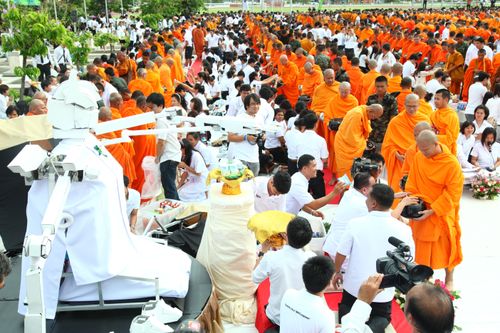 ภาพ No.2527:ตักบาตรลาดกระบัง