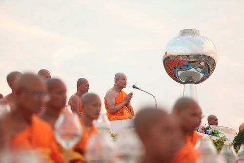 ภาพ No.8091:วันมาฆบูชา 2556 ณ วัดพระธรรมกาย