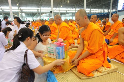 ภาพ No.2941:พิธีถวายกองทุนยารักษาโรค ฯลฯ