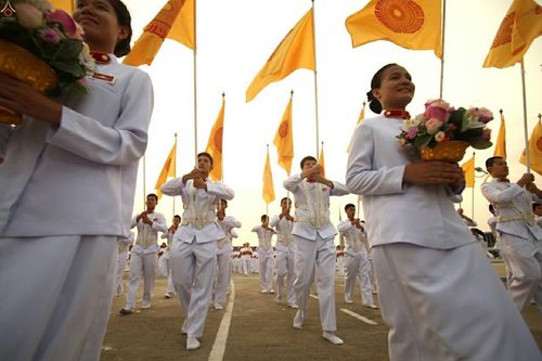 ภาพ No.16112:ประมวลภาพพิธีบรรพชาสามเณร 1 แสนรูป ภาคฤดูร้อน ประจำปี พ.ศ.2558