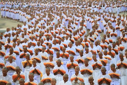 ภาพ No.16123:ประมวลภาพพิธีบรรพชาสามเณร 1 แสนรูป ภาคฤดูร้อน ประจำปี พ.ศ.2558