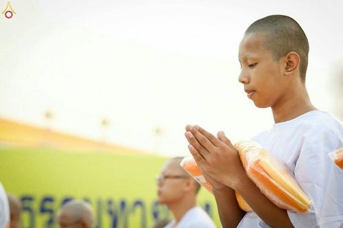 ภาพ No.16130:ประมวลภาพพิธีบรรพชาสามเณร 1 แสนรูป ภาคฤดูร้อน ประจำปี พ.ศ.2558