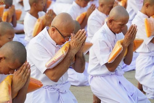 ภาพ No.16142:ประมวลภาพพิธีบรรพชาสามเณร 1 แสนรูป ภาคฤดูร้อน ประจำปี พ.ศ.2558