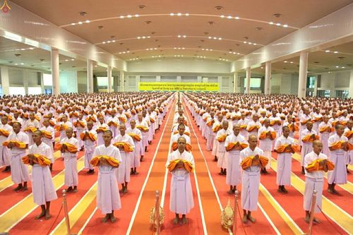 ภาพ No.16177:ประมวลภาพพิธีบรรพชาสามเณร 1 แสนรูป ภาคฤดูร้อน ประจำปี พ.ศ.2558