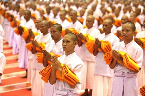 ภาพ No.16174:ประมวลภาพพิธีบรรพชาสามเณร 1 แสนรูป ภาคฤดูร้อน ประจำปี พ.ศ.2558