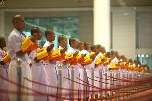 ภาพ No.16179:ประมวลภาพพิธีบรรพชาสามเณร 1 แสนรูป ภาคฤดูร้อน ประจำปี พ.ศ.2558