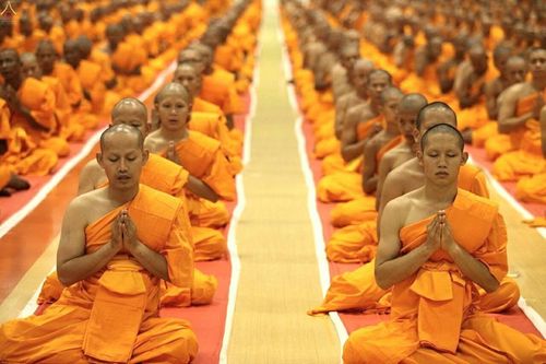 ภาพ No.16194:ประมวลภาพพิธีบรรพชาสามเณร 1 แสนรูป ภาคฤดูร้อน ประจำปี พ.ศ.2558