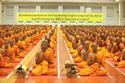 ภาพ No.16201:ประมวลภาพพิธีบรรพชาสามเณร 1 แสนรูป ภาคฤดูร้อน ประจำปี พ.ศ.2558