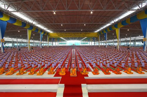 ภาพ No.2675:โครงการบรรพชาอุปสมบทหมู่ รุ่นเข้าพรรษา ปี 2555