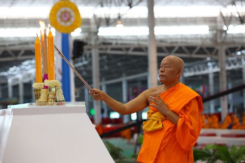 ภาพ No.2674:โครงการบรรพชาอุปสมบทหมู่ รุ่นเข้าพรรษา ปี 2555