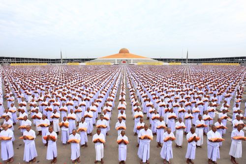 ภาพ No.2681:โครงการบรรพชาอุปสมบทหมู่ รุ่นเข้าพรรษา ปี 2555