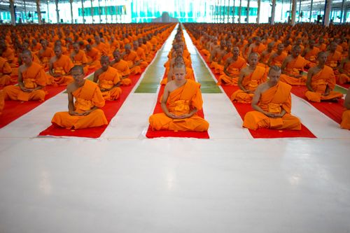 ภาพ No.2687:โครงการบรรพชาอุปสมบทหมู่ รุ่นเข้าพรรษา ปี 2555