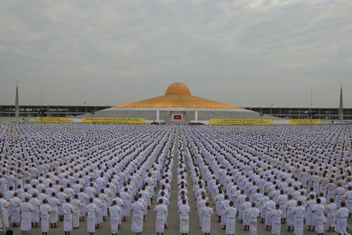 ภาพ No.2703:โครงการบรรพชาอุปสมบทหมู่ รุ่นเข้าพรรษา ปี 2555