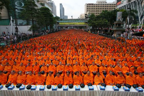 ภาพ No.2343:ตักบาตรราชประสงค์