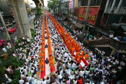 ภาพ No.2310:ตักบาตรสะพานควาย